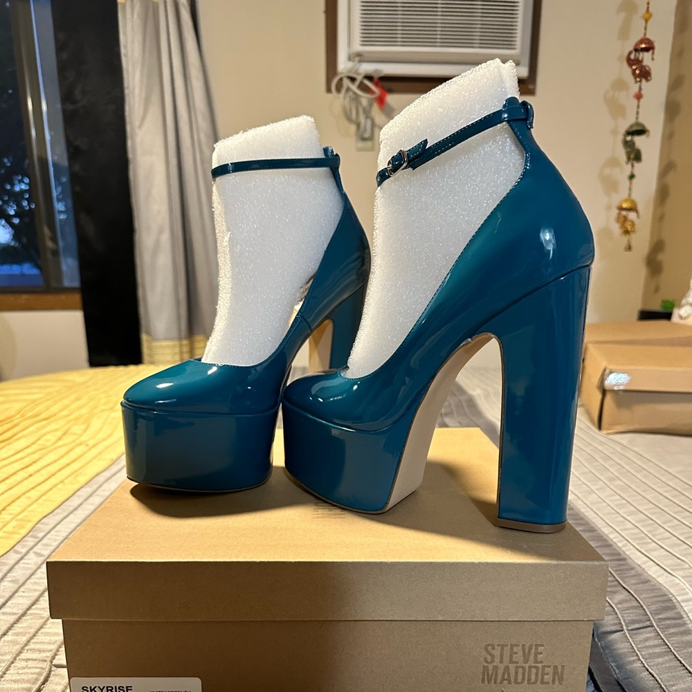 Skyrise Teal